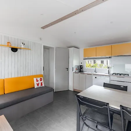 Oleron St-tro'park Campsite *